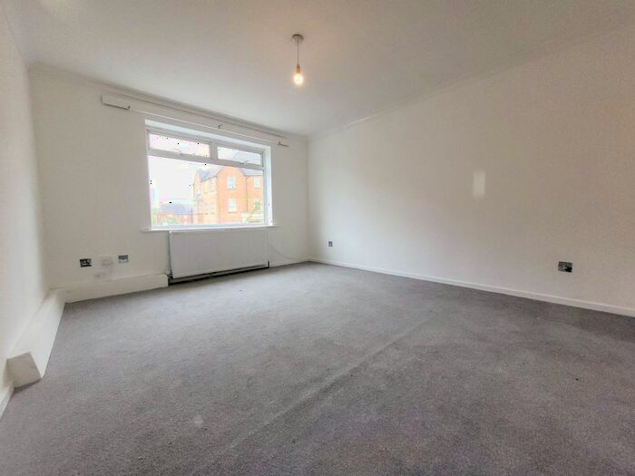 3 Bedroom Property To Rent In Menin Road, Kemsley, Sittingbourne, ME10