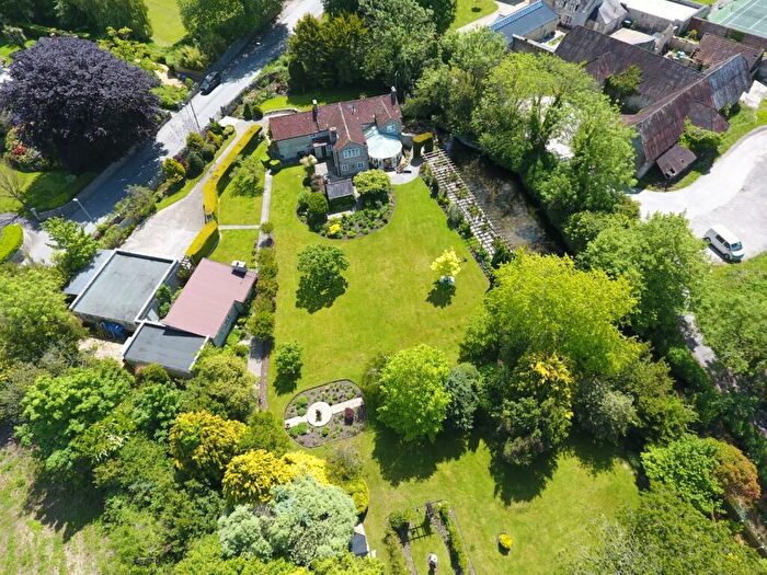 6 Bedroom Detached House For Sale In Church Street, Weymouth, DT3