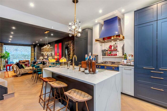 2 Bedroom Property To Rent In Princes Road, Richmond, Surrey TW10