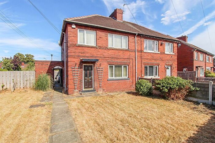 3 Bedroom Semi Detached House For Sale In Swithenbank Avenue, Ossett, WF5