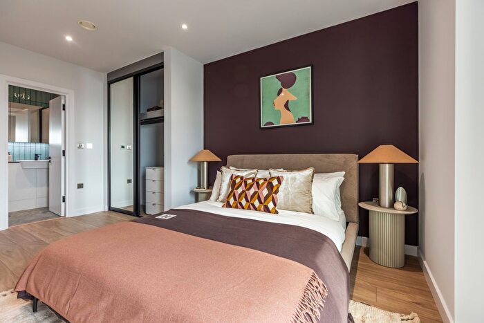 1 Bedroom Flat To Rent In Uncle Acton, Victoria Road, London, W3