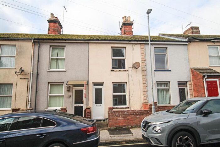 2 Bedroom Terraced House To Rent In Wollaston Road, Lowestoft, NR32