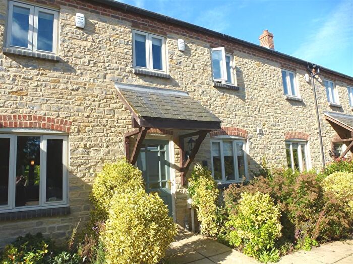 3 Bedroom Property To Rent In Clarkes Orchard, Stoke Goldington, Newport Pagnell, MK16