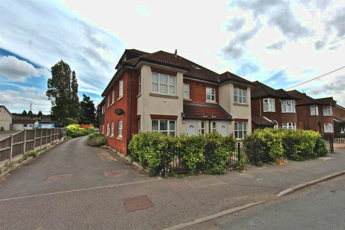 2 Bedroom Flat To Rent In Queenborough Road, Minster On Sea, Sheerness, ME12