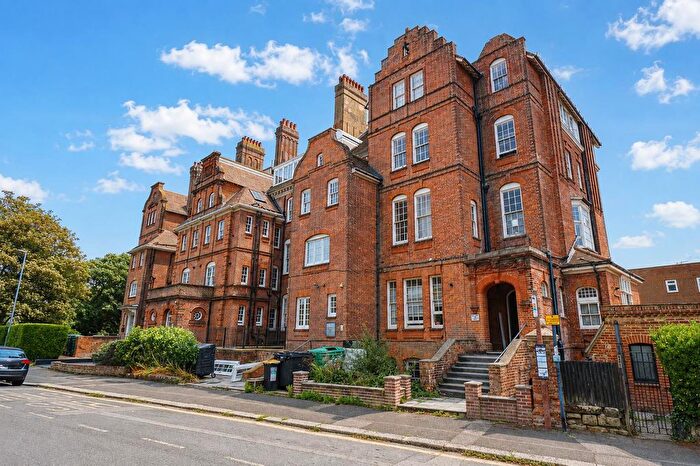 1 Bedroom Flat For Sale In Pevensey Road, St Leonards-On-Sea, TN38