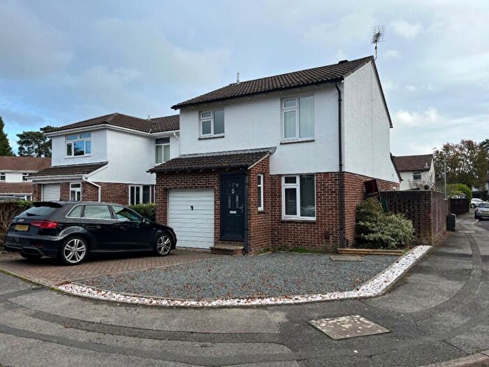 4 Bedroom Detached House For Sale In Nightjar Close, Creekmoor, Poole, Dorset, BH17