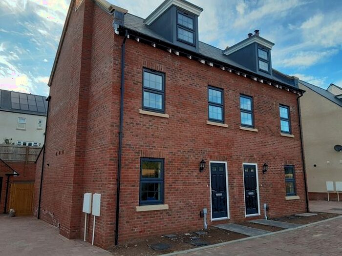 3 Bedroom Semi-Detached House To Rent In Ruby Red Row, Exeter, EX2