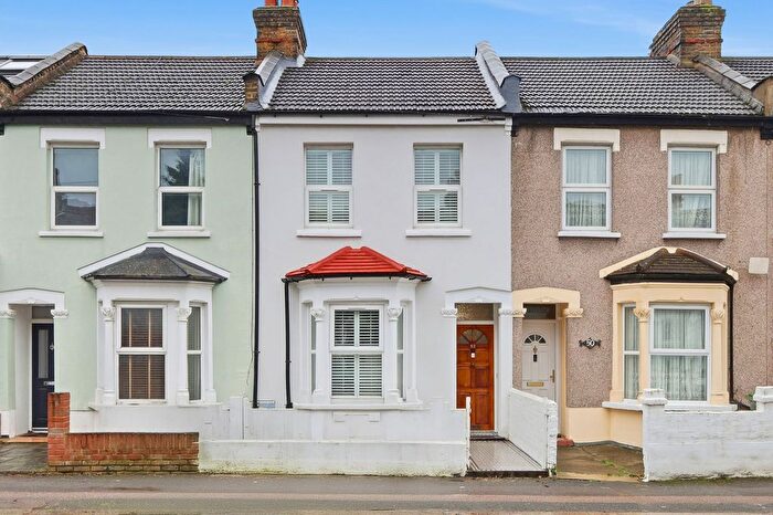 2 Bedroom Terraced House For Sale In Dawlish Road, Leyton, E10