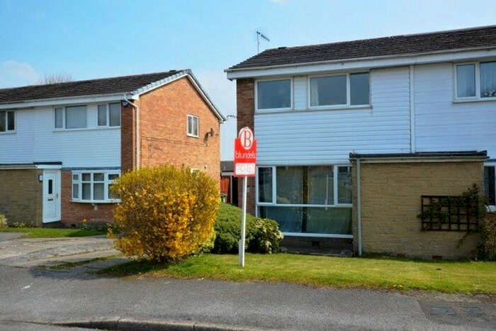 3 Bedroom Semi-Detached House To Rent In Ivanbrook Close, Dronfield, S18