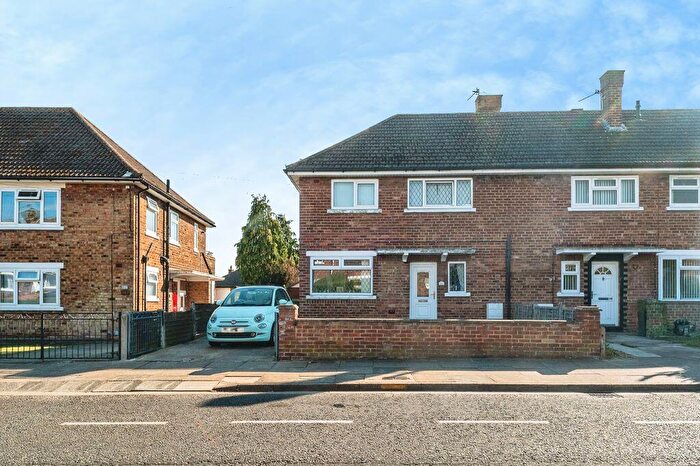 2 Bedroom Semi-Detached House For Sale In Sandringham Road, Cleethorpes, DN35