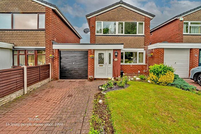 3 Bedroom Link Detached House For Sale In Park Hall Close, Rugeley, WS15