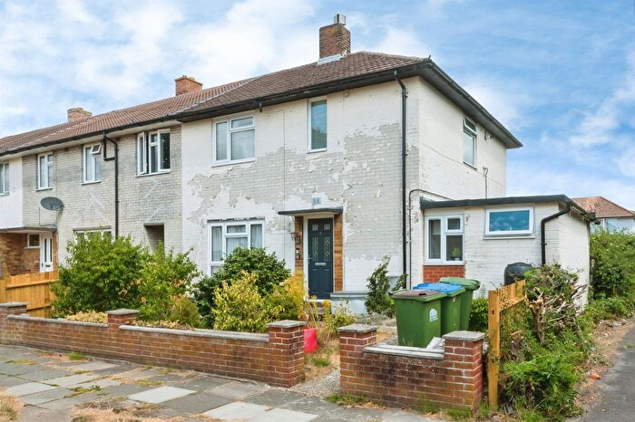 3 Bedroom End Of Terrace House For Sale In Tosson Close, Southampton, SO16