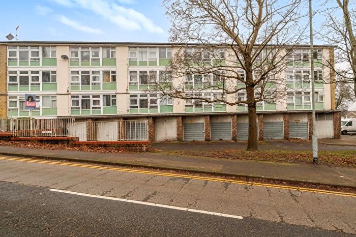 1 Bedroom Flat For Sale In Bracknell, Berkshire, RG12
