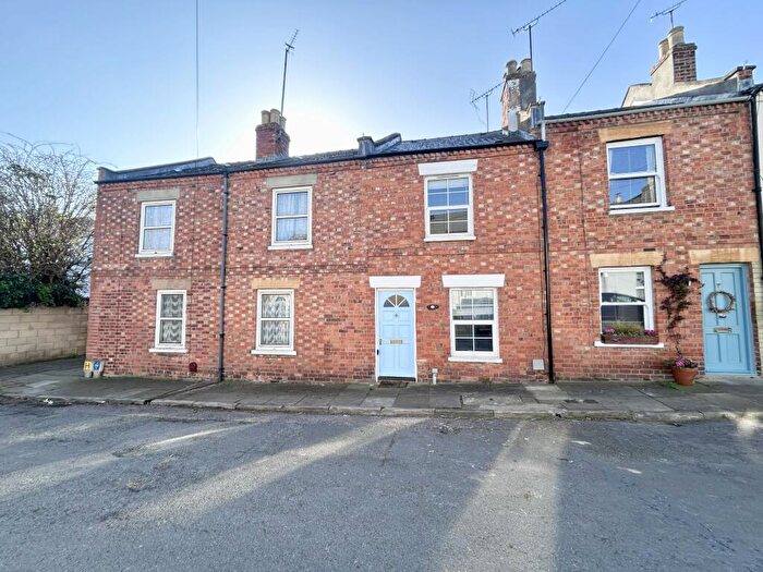 2 Bedroom Terraced House To Rent In Fairfield Road, Leckhampton, Cheltenham, GL53