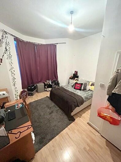 2 Bedroom Apartment To Rent In Woodville Road, Cardiff(City), CF24