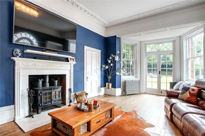8 Bedroom Detached House For Sale In Eynsford Road, Crockenhill, Kent, BR8