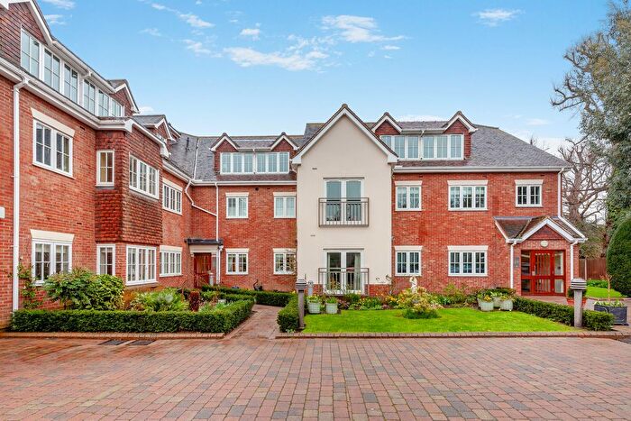 2 Bedroom Flat To Rent In Berther Road, Hornchurch, RM11