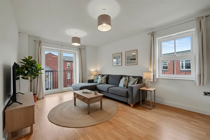 2 Bedroom Flat For Sale In Blackfriars Place, Market Harborough, LE16