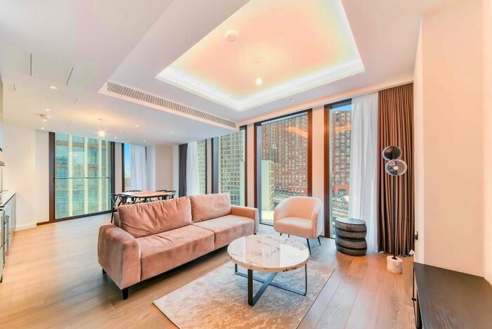 2 Bedroom Flat To Rent In , Carnation Way, London, SW8