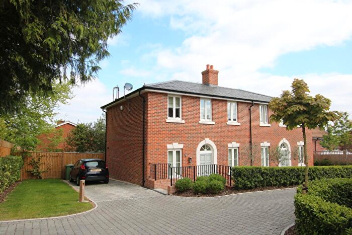 2 Bedroom Semi Detached House To Rent In Bereweeke Avenue, Winchester, SO22