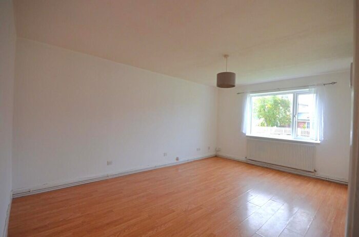 2 Bedroom Flat To Rent In Clay Pit Piece, Saffron Walden, CB11