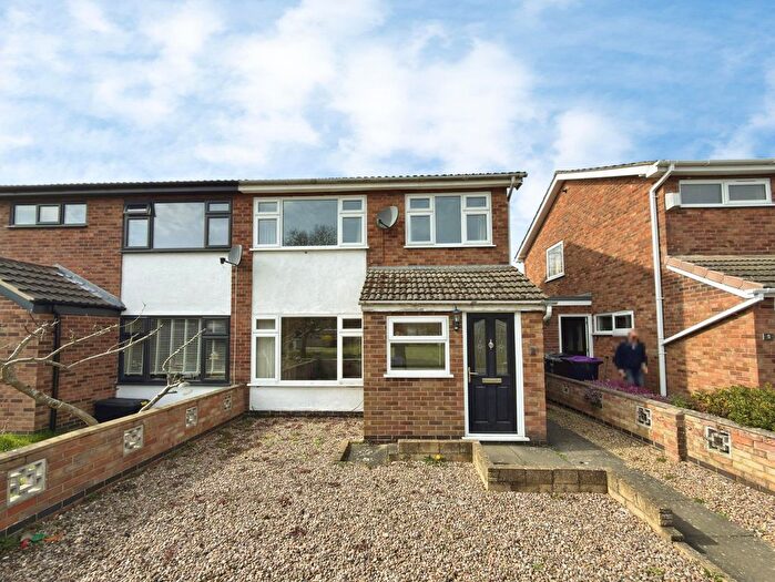 3 Bedroom Semi Detached House To Rent In Melrose Close, Stamford, PE9