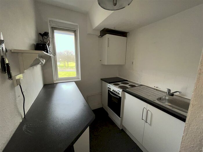 2 Bedroom Flat To Rent In Coventry Road, Sheldon, Birmingham, B26