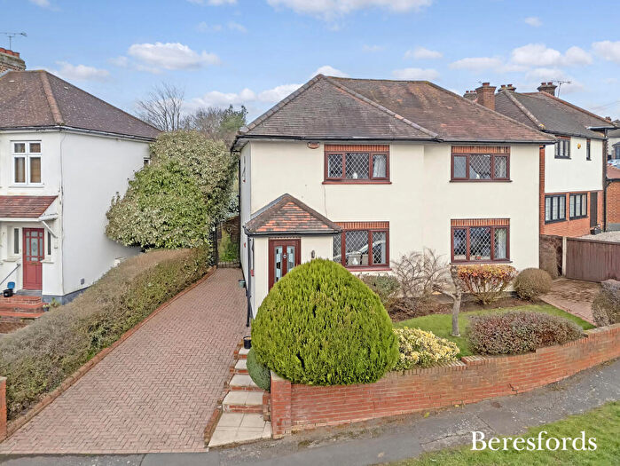 4 Bedroom Detached House For Sale In Westwood Avenue, Brentwood, CM14