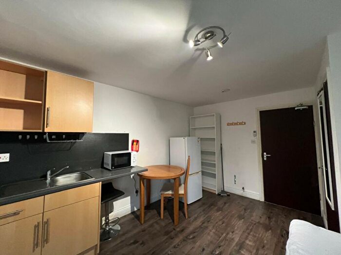 Studio To Rent In Prior Deram Walk, Coventry, CV4