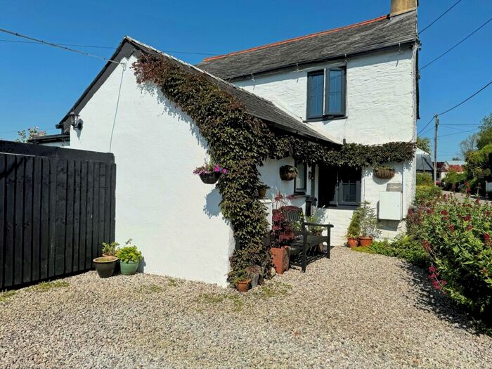 2 Bedroom Cottage For Sale In Stoke Climsland, PL17