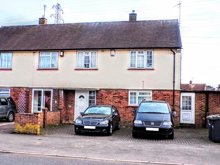 3 Bedroom House To Rent In Southdrift Way, LU1