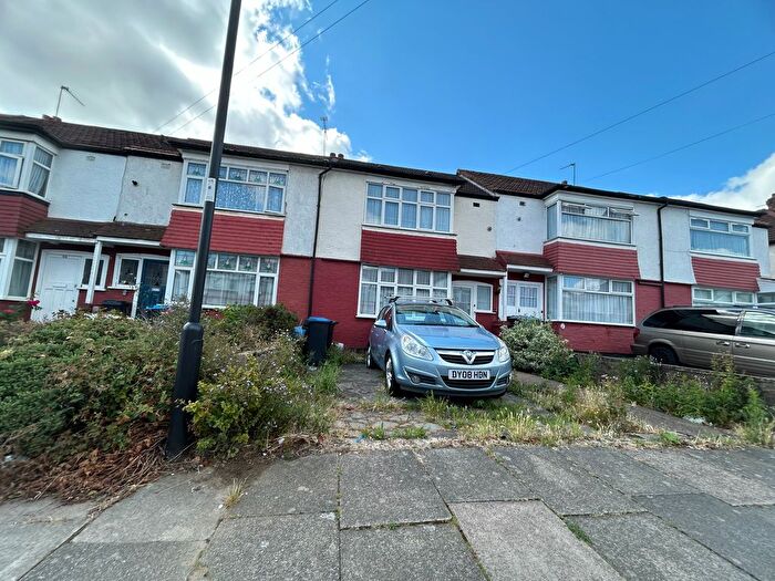 2 Bedroom Terraced House To Rent In Orpington Gardens, London, N18