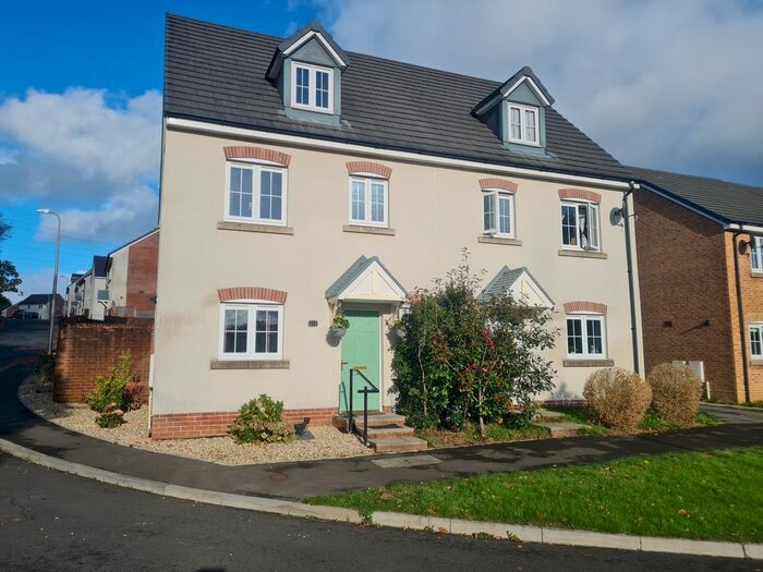 4 Bedroom Semi-Detached House To Rent In Dyffryn Y Coed, Church Village, Pontypridd, CF38