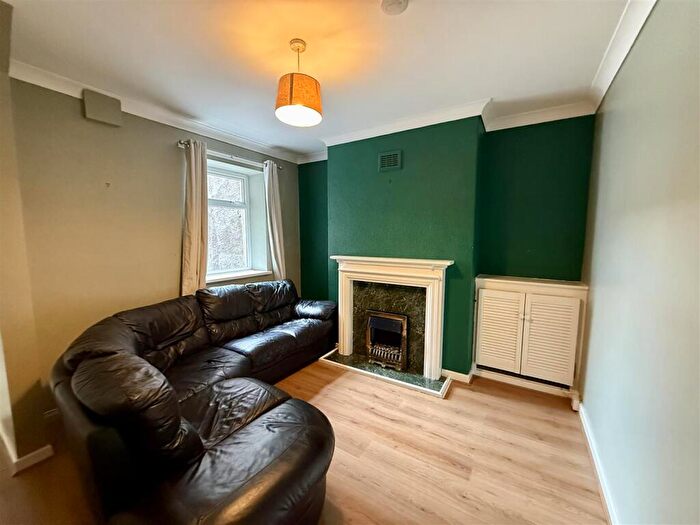 1 Bedroom Flat To Rent In Metal Street, Splott, CF24