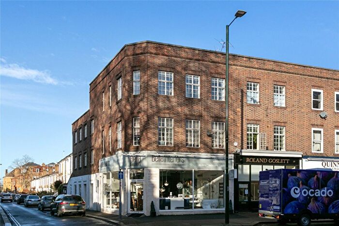 2 Bedroom Flat To Rent In Kew Road, Richmond, TW9