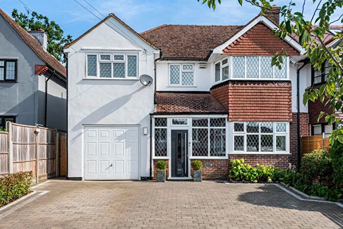 5 Bedroom Semi-Detached House For Sale In Moffats Lane, Brookmans Park, Hatfield, AL9