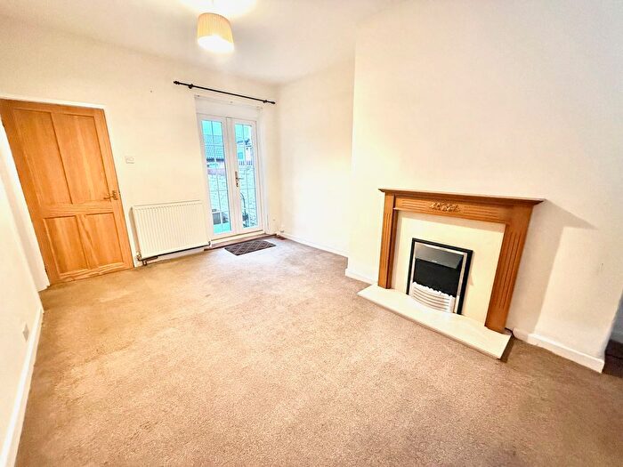 2 Bedroom Property To Rent In Young Street, Durham, DH1