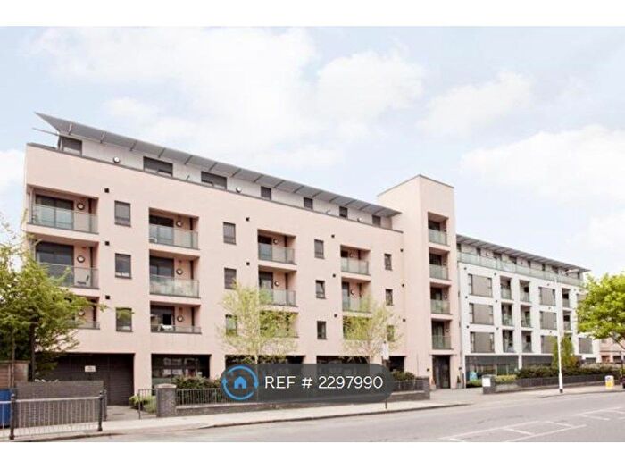 2 Bedroom Flat To Rent In Drayton Park, London, N5