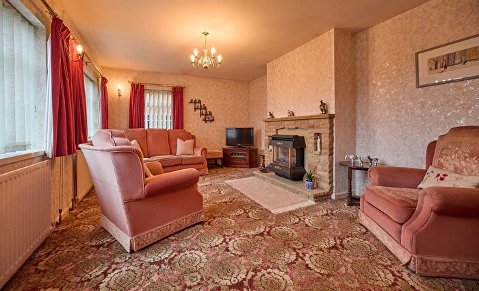 2 Bedroom Detached Bungalow For Sale In De La Bere Crescent, Burbage, Hinckley, LE10