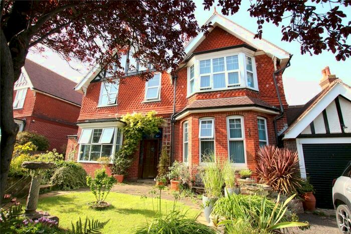 1 Bedroom Apartment To Rent In Carew Road, Eastbourne, East Sussex, BN21