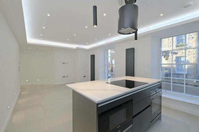 2 Bedroom Flat To Rent In North Silver Street, Ground Floor. Aberdeen, AB10