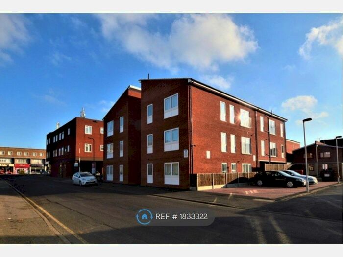 2 Bedroom Flat To Rent In Chancellor House, Slough, SL1