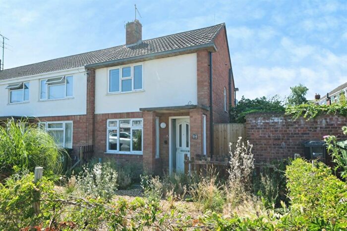 2 Bedroom End Of Terrace House For Sale In Falconer Place, Leominster, HR6