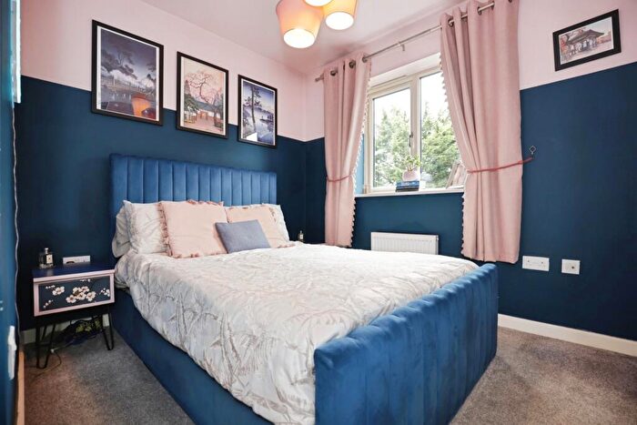 2 Bedroom Semi-Detached House For Sale In Bennett Drive, Banbury, Oxfordshire, OX16