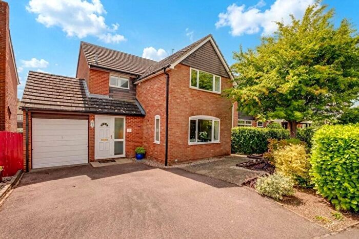 3 Bedroom Detached House For Sale In Old Windmill Way, Long Crendon, Buckinghamshire, HP18