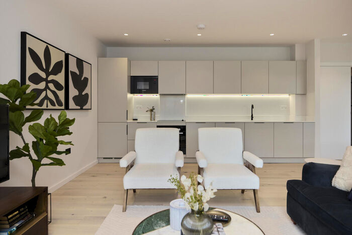 2 Bedroom Flat To Rent In Coverdale Road, Brondesbury, NW2