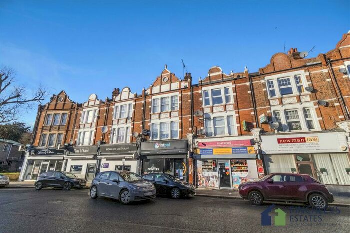 2 Bedroom Flat To Rent In Hendon Lane, Finchley Central, N3