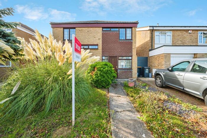 4 Bedroom Detached House For Sale In Whitworth Way, Wilstead, Bedford, Bedfordshire, MK45