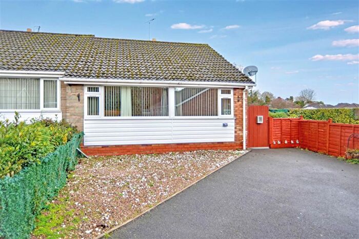 2 Bedroom Semi Detached Bungalow For Sale In School Grove, Oakengates, Telford, TF2