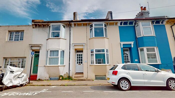 4 Bedroom Terraced House To Rent In Park Crescent Road, BN2